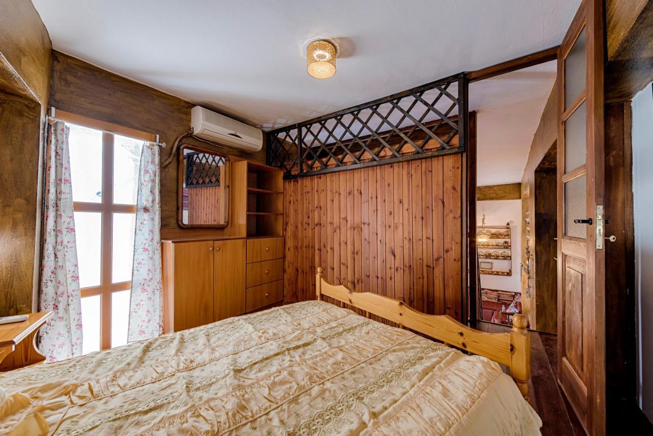 Hara'S Traditional Detached House In Malona Malona Village Экстерьер фото